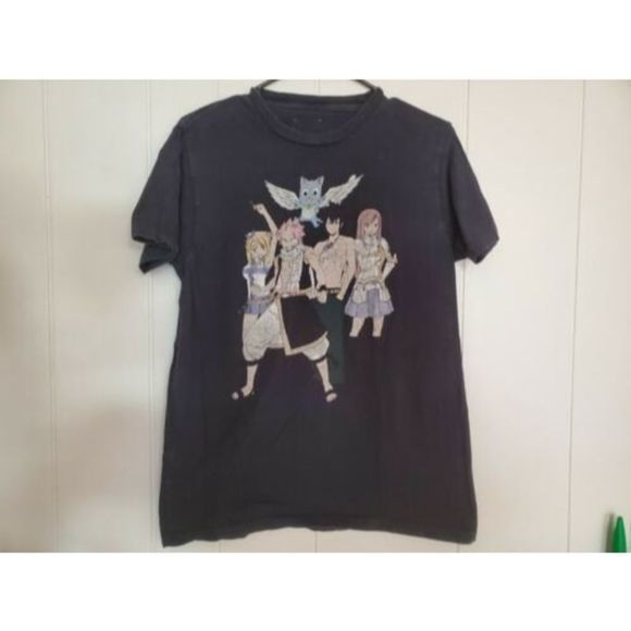 FAIRY TAIL ANIME - Funimation - BLACK T-SHIRT- Size Large? - Picture 2 of 6